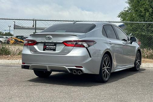 Celestial Silver Metallic 2022 Toyota Camry SE