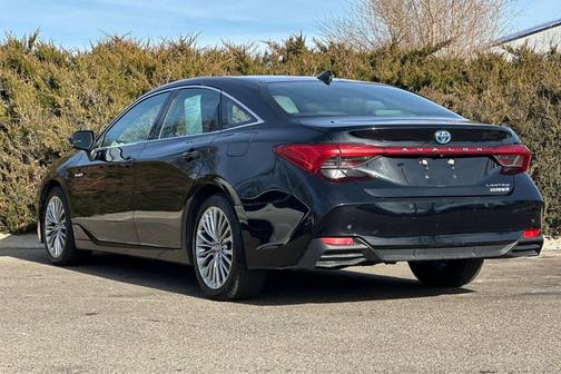 2020 Toyota Avalon Hybrid Limited