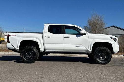 Ice Cap 2026 Toyota Tacoma SR5