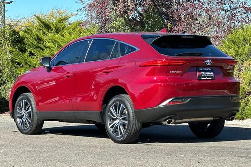 2022 Toyota Venza LE