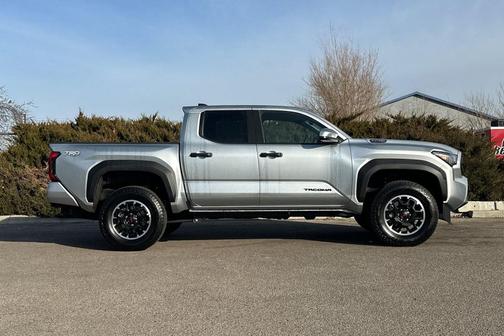 2025 Toyota Tacoma Hybrid TRD Off Road