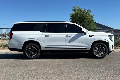 Summit White 2021 GMC Yukon XL SLT