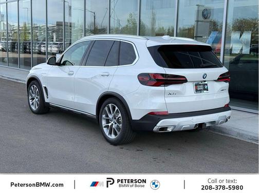 Mineral White Metallic 2026 BMW X5 PHEV xDrive50e