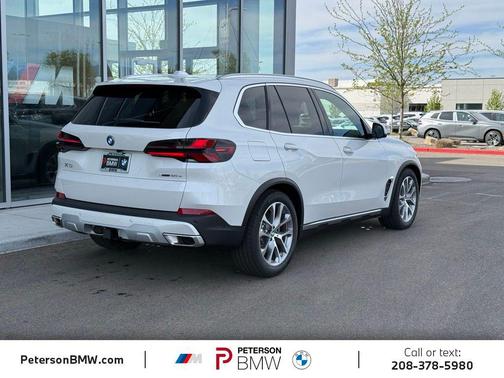 Mineral White Metallic 2026 BMW X5 PHEV xDrive50e