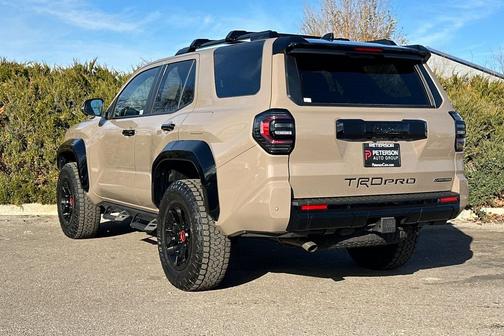 2025 Toyota 4Runner TRD Off Road
