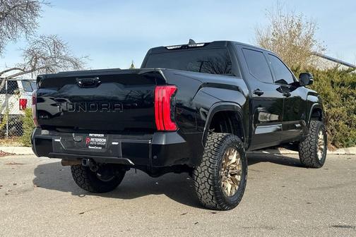 2022 Toyota Tundra Platinum