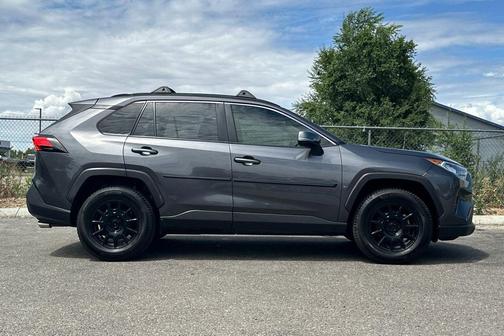 Magnetic Gray Metallic 2020 Toyota RAV4 XLE