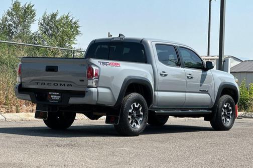 Cement 2021 Toyota Tacoma TRD Off Road