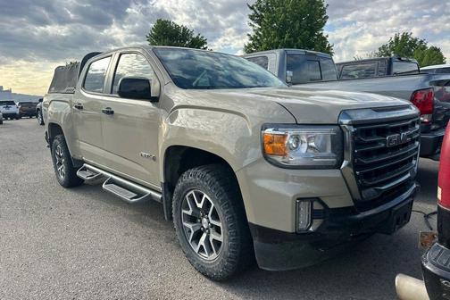 Desert Sand Metallic 2021 GMC Canyon AT4