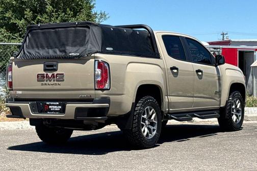 Desert Sand Metallic 2021 GMC Canyon AT4