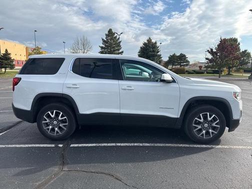 2023 GMC Acadia FWD SLE