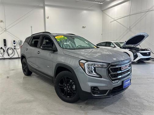 2024 GMC Terrain AWD AT4