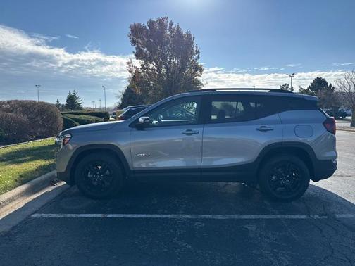 2024 GMC Terrain AWD AT4