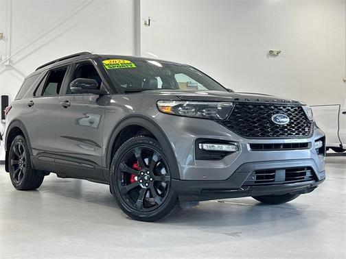 2022 Ford Explorer ST