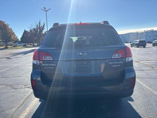 2014 Subaru Outback 3.6R Limited