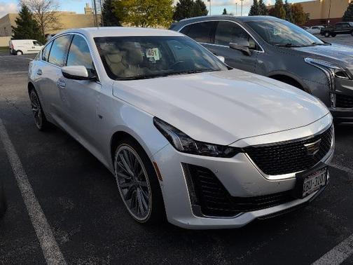 2022 Cadillac CT5 Premium Luxury