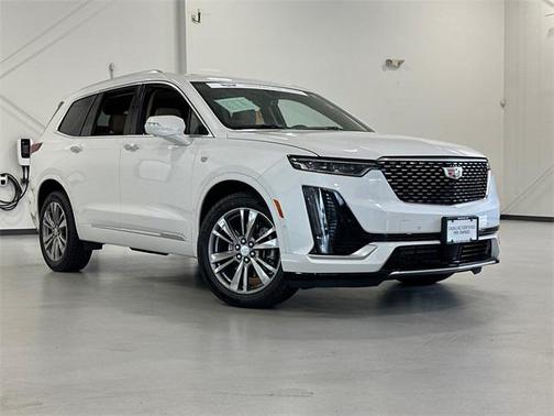 2025 Cadillac XT6 Premium Luxury AWD