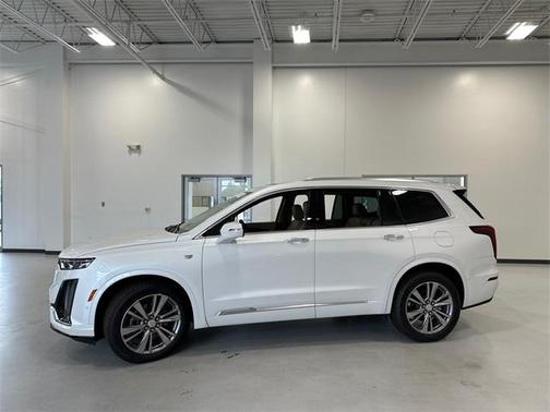 2025 Cadillac XT6 Premium Luxury AWD