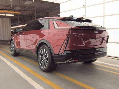 2024 Cadillac LYRIQ Sport
