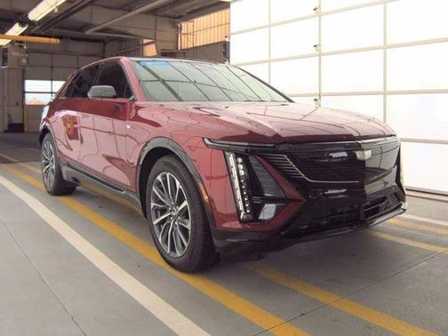 2024 Cadillac LYRIQ Sport