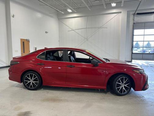 2021 Toyota Camry SE