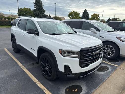 2023 GMC Acadia AWD SLT