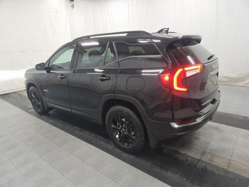 2024 GMC Terrain AWD AT4