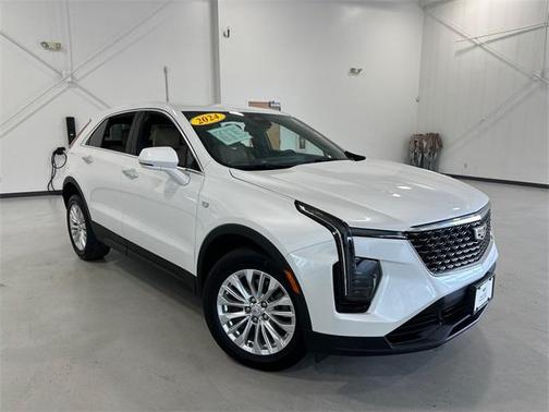2024 Cadillac XT4 Luxury