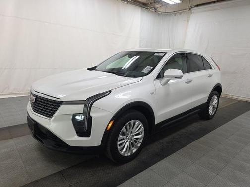 2024 Cadillac XT4 Luxury