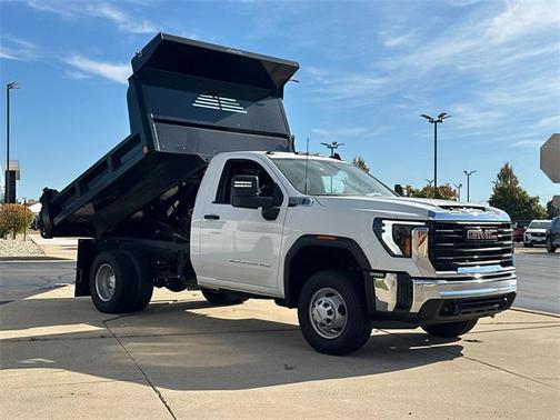 2025 GMC Sierra 3500 Base