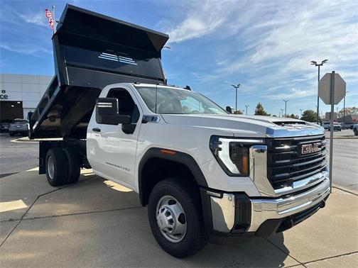 2025 GMC Sierra 3500 Base