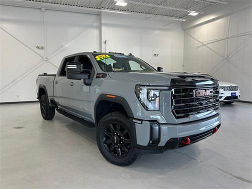 2024 GMC Sierra 2500 AT4