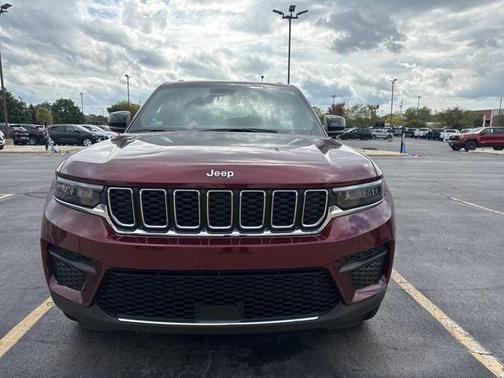 2024 Jeep Grand Cherokee Laredo