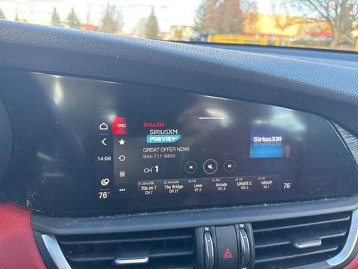 2021 Alfa Romeo Giulia Base