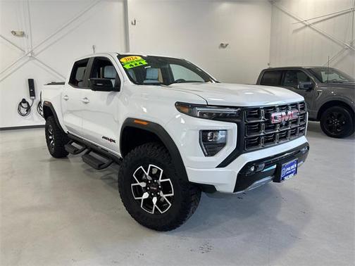 2024 GMC Canyon AT4X