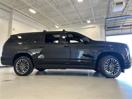 2025 Cadillac Escalade ESV Sport Platinum