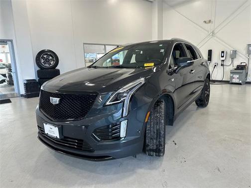 2022 Cadillac XT5 Premium Luxury