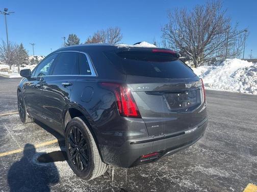 2022 Cadillac XT5 Premium Luxury