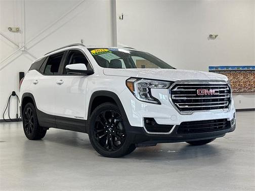 2022 GMC Terrain SLT