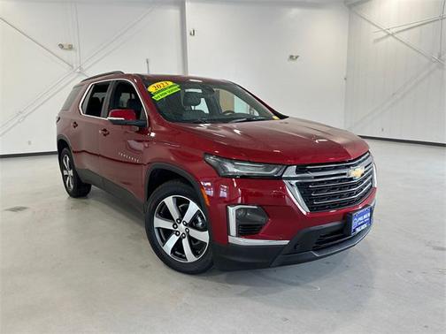 2023 Chevrolet Traverse LT Leather