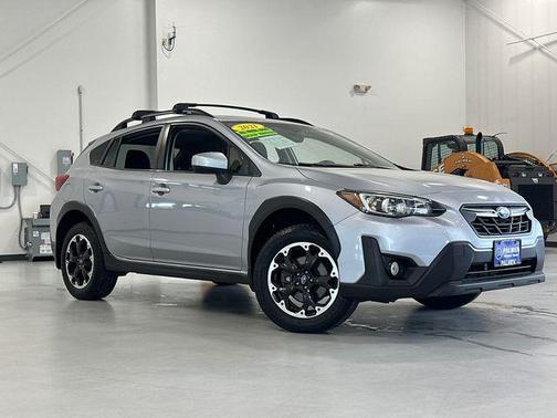 Ice Silver Metallic 2021 Subaru Crosstrek Premium