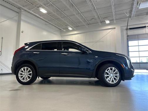 2022 Cadillac XT4 Luxury