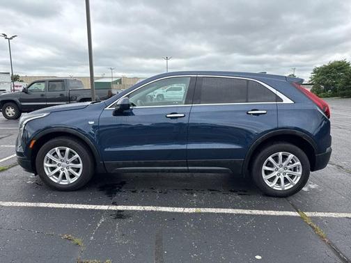 2022 Cadillac XT4 Luxury