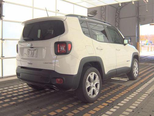 Alpine White Clearcoat 2022 Jeep Renegade Limited