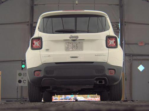 Alpine White Clearcoat 2022 Jeep Renegade Limited