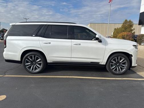 2023 Cadillac Escalade Sport