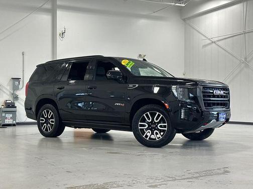 Onyx Black 2023 GMC Yukon AT4