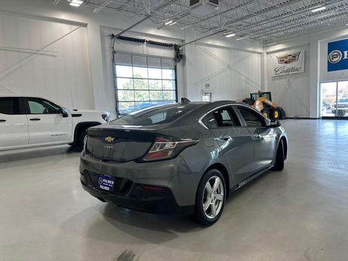 2017 Chevrolet Volt LT