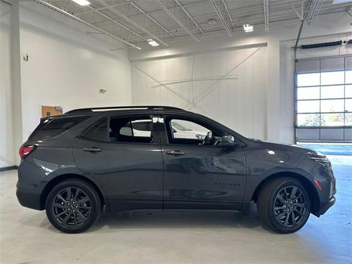 2022 Chevrolet Equinox AWD RS