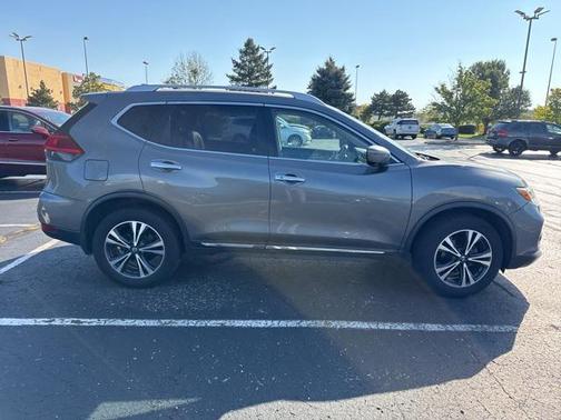 2017 Nissan Rogue SL